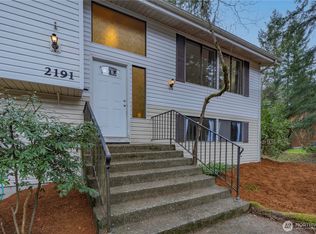 2191 Lakemoor Drive SW, Olympia, WA 98512