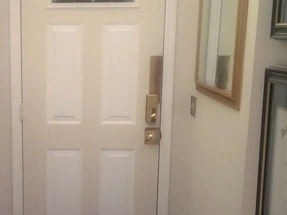 4th image of 4436 Dunwoody Pl #19