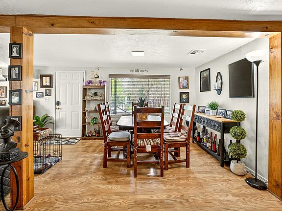 4th image of 135 Frankham Rd