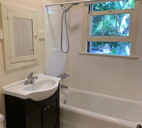 3rd image of 337 W Elk Ave APT 5