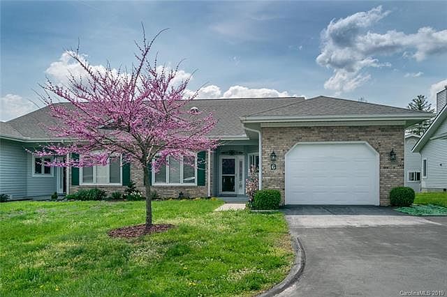 1st image of 6 Country Meadows Ln