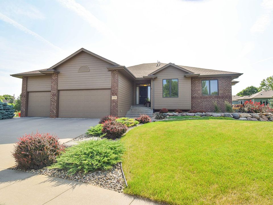 1st image of 6104 S Venita Cir