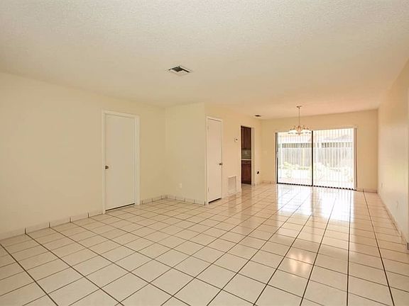 5th image of 1757 S Curlew Ln