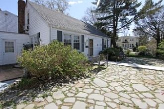 1st image of 6 Manor Ave