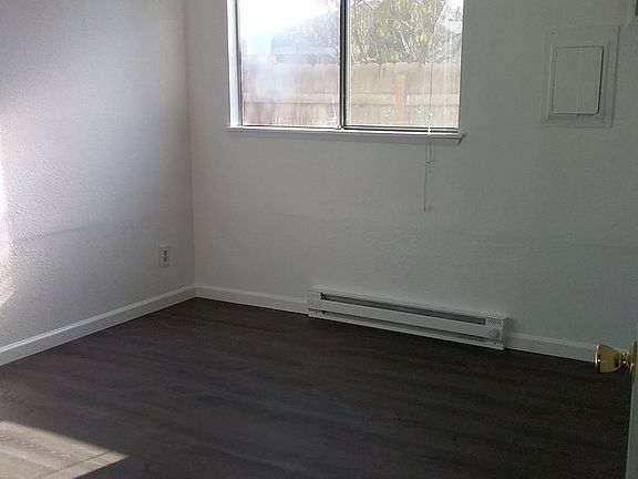 4th image of 17-19 S Roosevelt St #19J