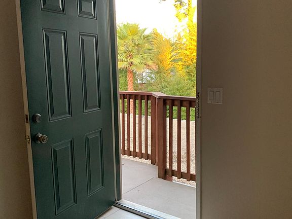 4th image of 329 Pine St APT 9