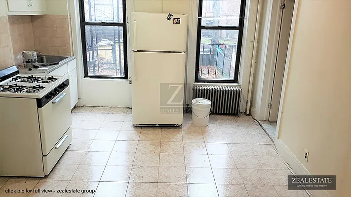 Rented by ZealEstate Group Inc | media 28