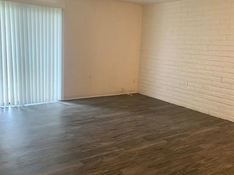 Taylor Heights Apartments — Photo 42