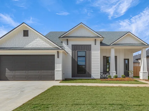 104 Spring Meadow Dr, Broussard, LA 70518