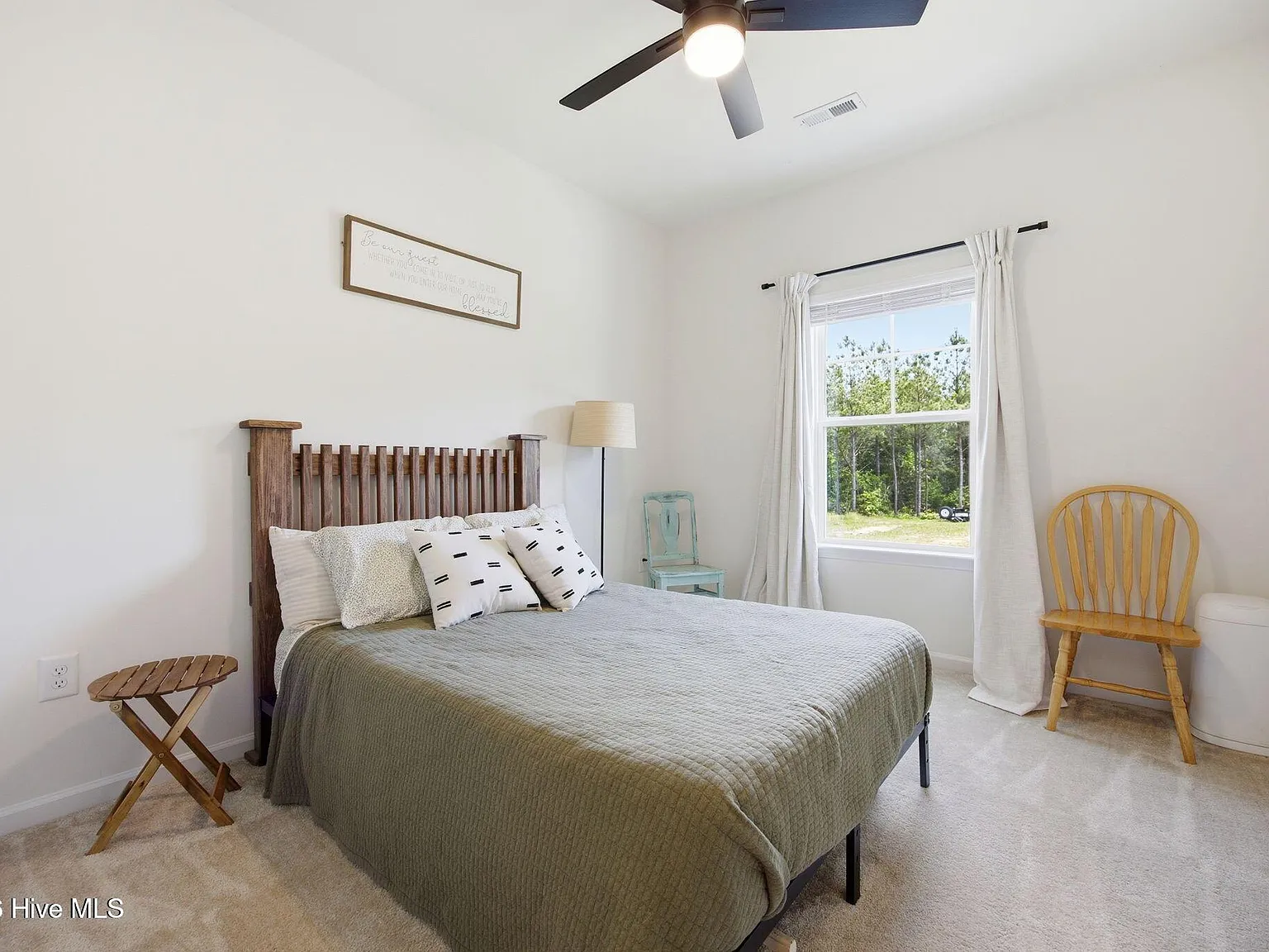5 bed, 4.0 bath, 2892 sqft, $3,000 — Photo 3