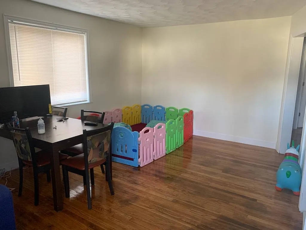 2 bed, 796 sqft, $1,250 — Photo 3