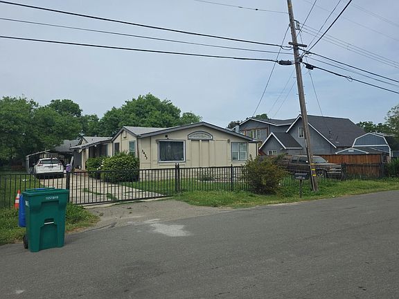 3rd image of 3423 Guernsey Ave