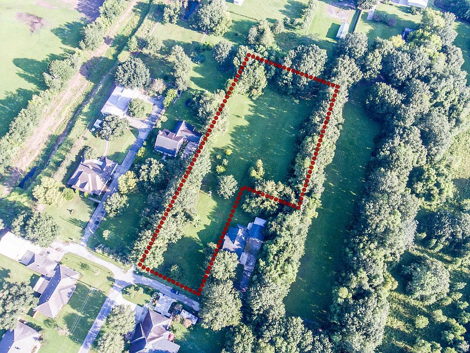 1st image of 202 N Hillary Ave