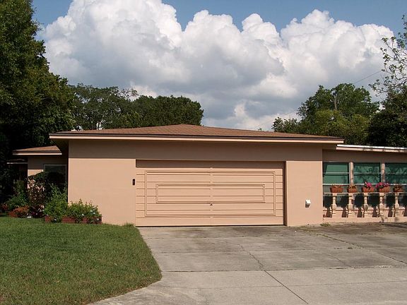 2 car extended garage (3 driveway spaces)