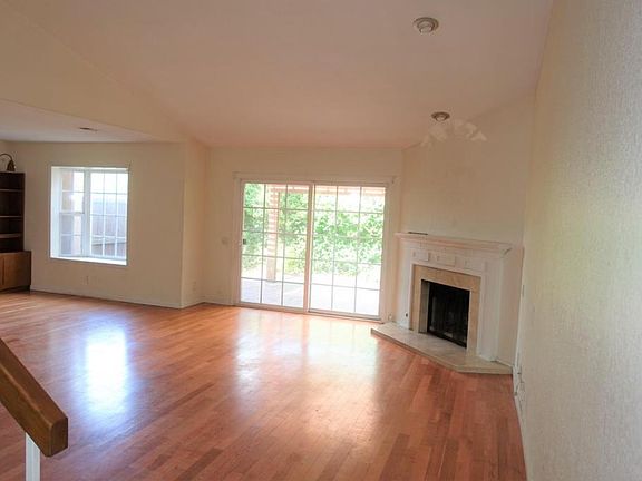 4th image of 567 Wayland Ct