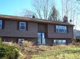31 Circlewood Dr, Berlin, CT 06037