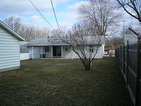 4th image of 613 Euclid Ave