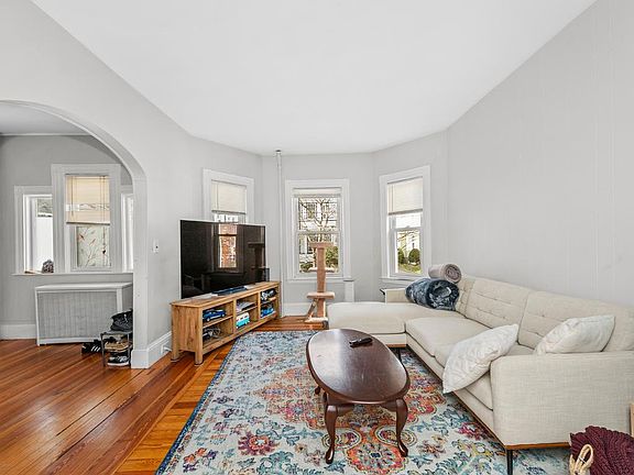 3rd image of 28 Magnolia St #1