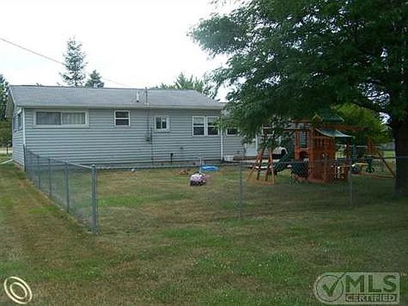 Fenced in Backyard and deck 