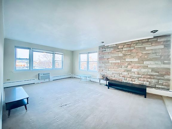 5th image of 116 N Cass Ave