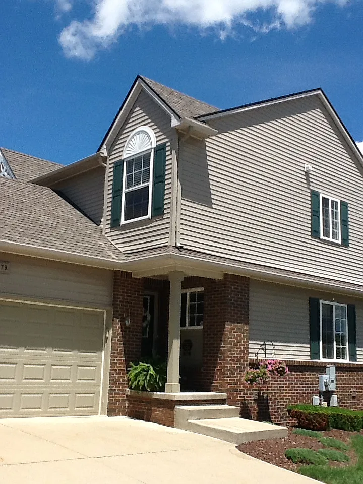 579 Newberry Ln photo 1