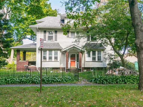964 N Winton Rd, Rochester, NY 14609