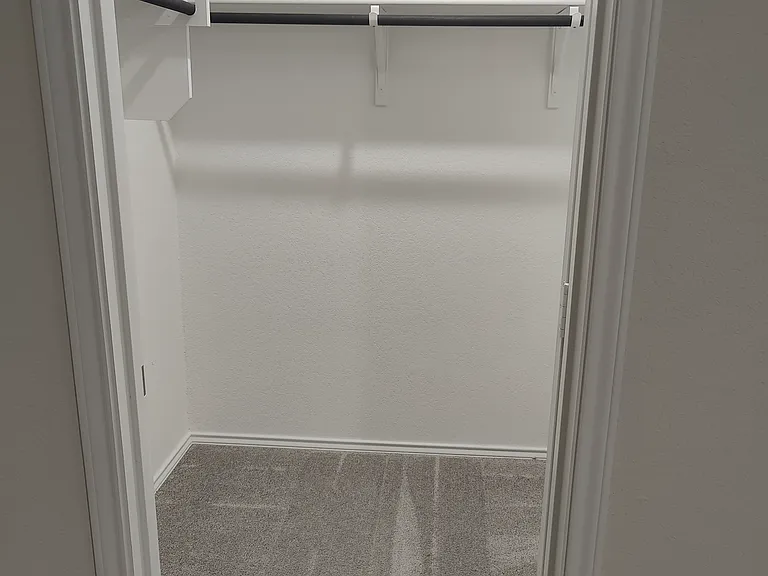 walk-in closet - Bedroom 5