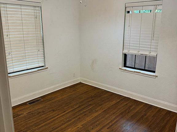 5th image of 3808 W 42nd St