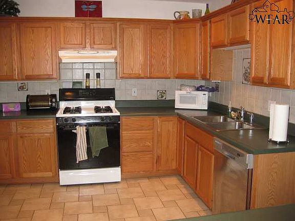 5th image of 4209 Meadowbrook Dr
