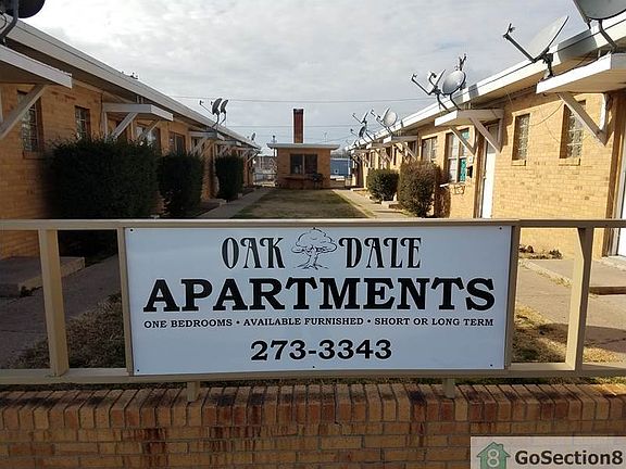 3rd image of 415 N Harvey St