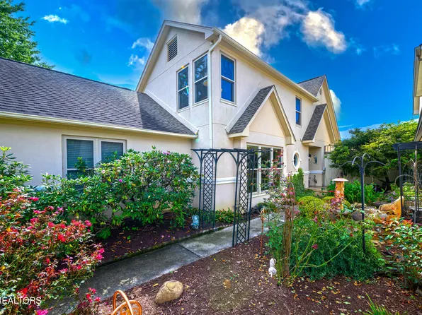 3413 Commodore Point, Knoxville, TN 37922