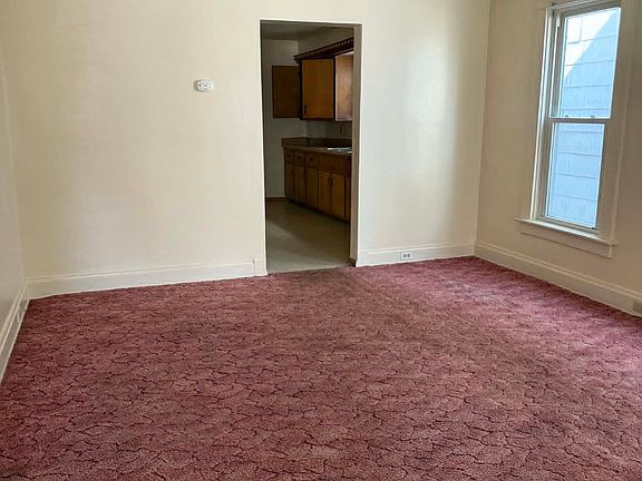 2nd image of 708 W 26th St