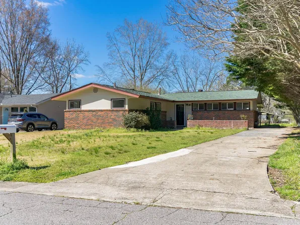 132 Woodside Dr, Birmingham, AL 35210