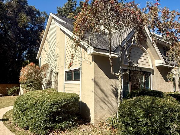 360 Spoonbill Ln APT A