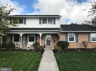 63 Sandalwood Dr, Palmyra, PA 17078