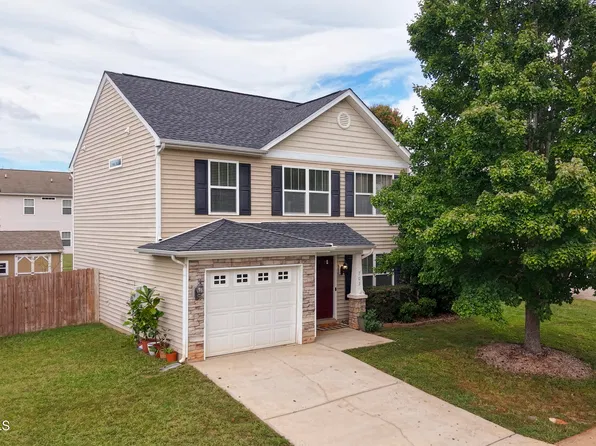 703 Blue Lake Dr, Mebane, NC 27302
