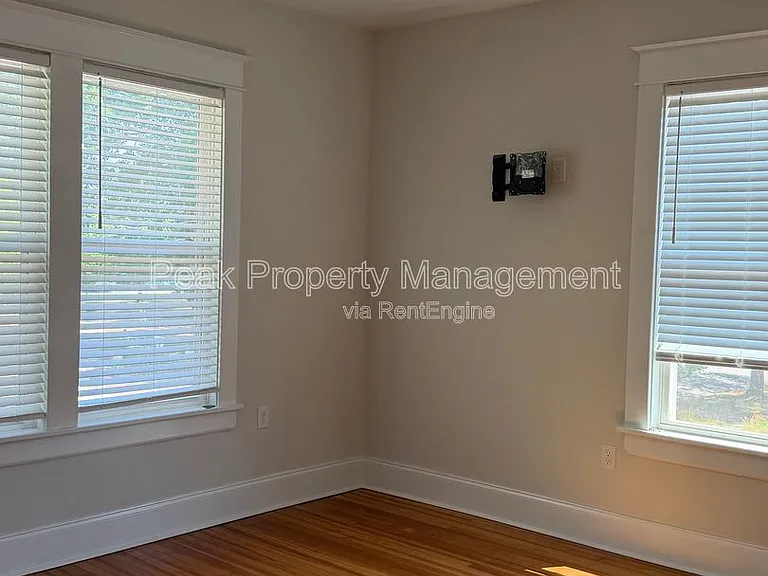 3400 Carolina Ave — Photo 14