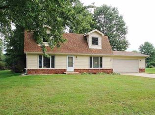 4842 Rollingsford Ln, Roscoe, IL 61073