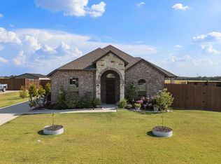 1953 Creekview Ln, Nevada, TX 75173