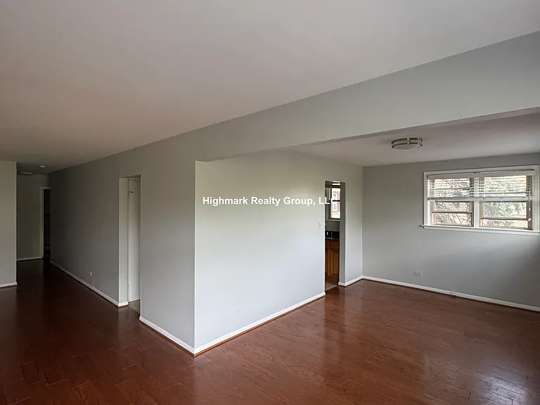 8644 Skokie Blvd #302A — Photo 5