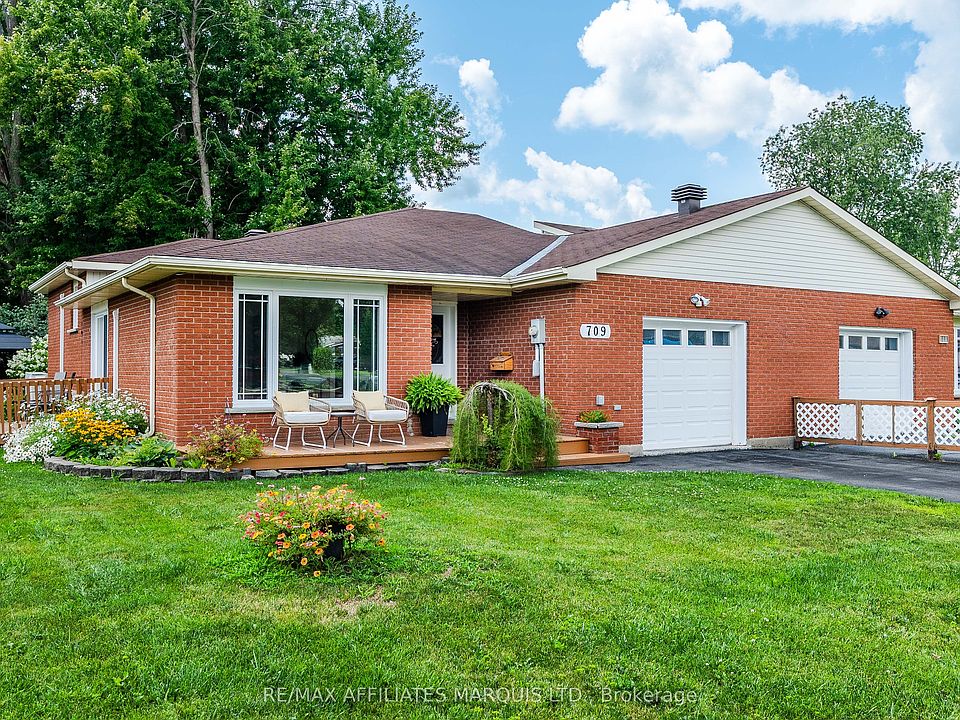 1st image of 709 Champlain Dr