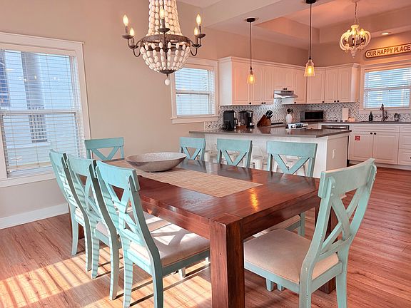 4th image of 42 Beach Walk Ln
