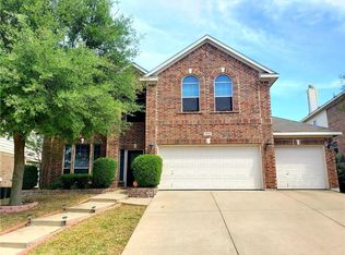 5040 Whisper Dr, Fort Worth, TX 76123