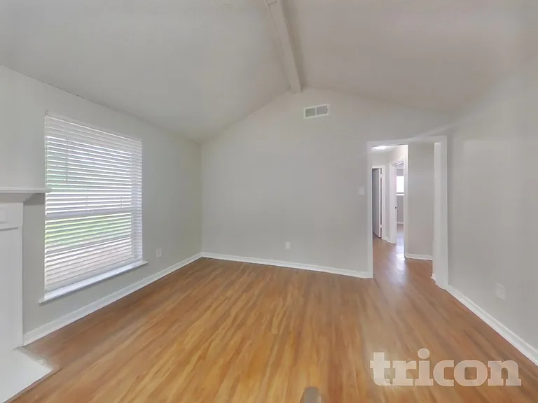 13154 Winding Wood Dr — Photo 4