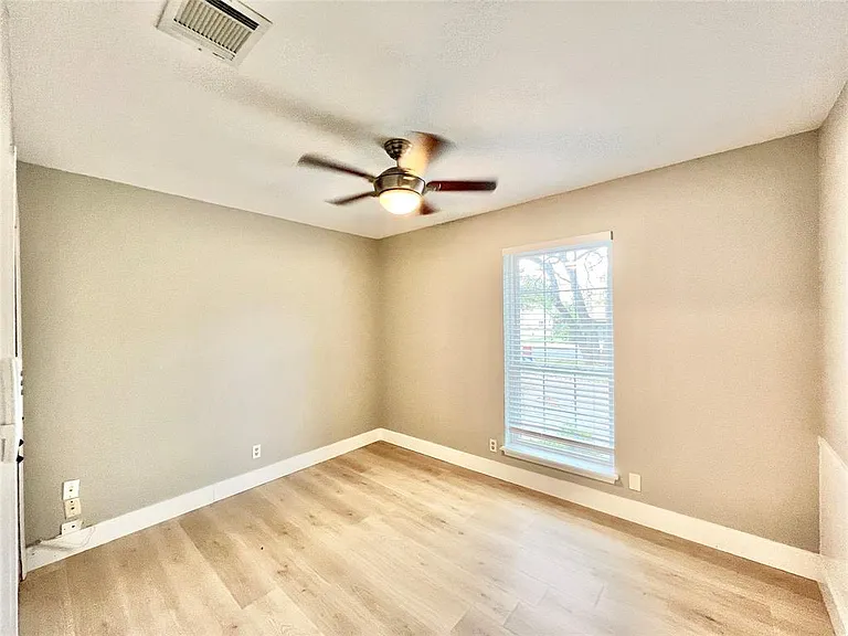 11502 Toledo Dr — Photo 13