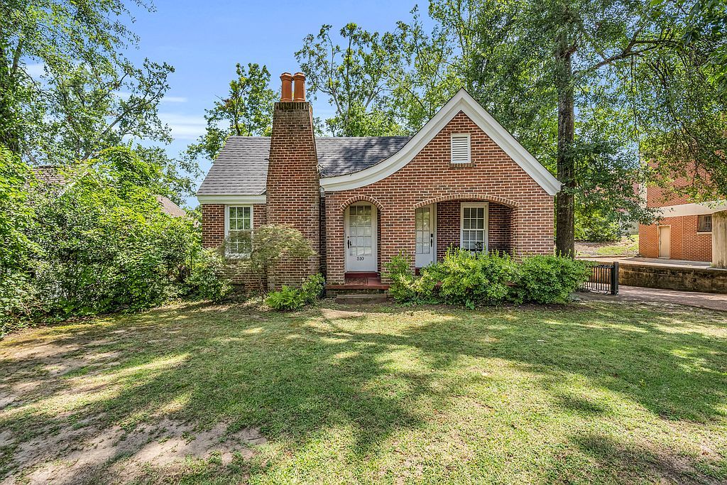 510 University Ave - Property Image