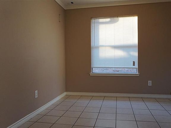 5th image of 19922 Sycamore Valley Dr