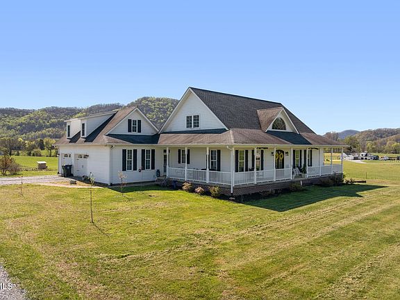 4th image of 322 Arrowood Rd
