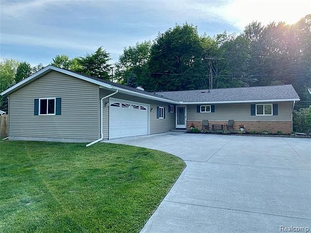 1st image of 3275 W Charmwood Dr