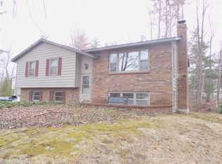 19071 Glendale Cir, Spring Lake, MI 49456